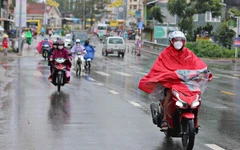 Học sinh, sinh viên tại Đà Lạt nghỉ học tránh ảnh hưởng của bão Kalmaegi