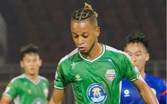 Cựu tuyển thủ Jamaica ghi bàn ở Việt Nam sau gần 3 năm