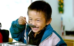 Ba giải pháp nâng cao thể trạng, giảm suy dinh dưỡng ở trẻ em Việt Nam