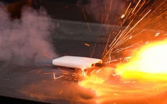 Sạc dự phòng bốc cháy, 120 khách sơ tán, 1 người nhập viện