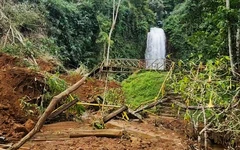 Điểm du lịch thác Pa Sĩ ở Măng Đen tan nát vì mưa lũ, chưa biết ngày mở cửa trở lại