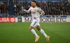 Mbappe, Raphinha không lọt vào đội hình tiêu biểu FIFA The Best