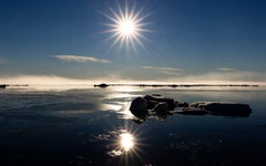 NOAA: Bắc Cực nóng chưa từng thấy, mưa và băng tan cũng kỷ lục