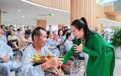 Mang âm nhạc đến với hơn 300 người bệnh, cán bộ, chiến sĩ tại Bệnh viện Quân y 175