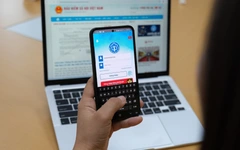 Người hưởng lương hưu được tự động gia hạn thẻ bảo hiểm y tế, không cần làm thủ tục