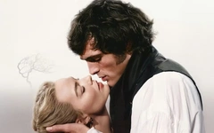 Đồi gió hú, Supergirl và loạt bom tấn của Warner Bros đổ bộ rạp Việt nửa đầu 2026