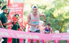 Chia tay SEA Games, Hoàng Nguyên Thanh chạy chinh phục đỉnh cao Bà Rá