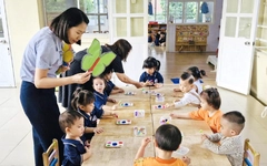 Vì sao mầm non TP.HCM vẫn thiếu giáo viên, chật vật kinh phí?