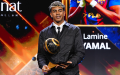 Lamine Yamal chạy sô từ châu Á đến châu Âu nhận 4 giải thưởng trong 24 giờ