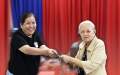 Nhận quà 400.000 đồng nhân dịp Tết Nguyên đán và Đại hội Đảng XIV như thế nào?