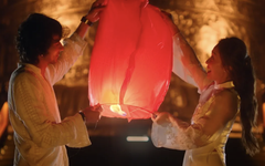 Đo gia đình hạnh phúc bằng khả năng sống tốt và nụ cười