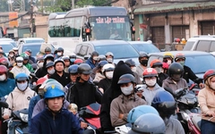 Cửa ngõ TP.HCM và Hà Nội ùn ứ do người dân về quê nghỉ Tết dương lịch 2026