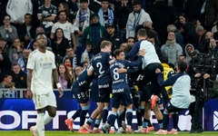 Chơi thiếu người, Real Madrid thua sốc Celta Vigo trên sân nhà tại La Liga