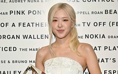 Rosé BlackPink là Người tạo hit toàn cầu của năm nhờ cơn sốt APT