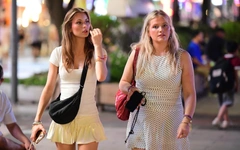 Khách quốc tế 'đổ bộ' Việt Nam cao nhất từ trước đến nay