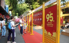 TP.HCM rợp cờ hoa mừng 95 năm Ngày thành lập Đảng Cộng sản Việt Nam