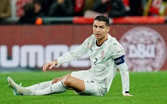 Ronaldo tệ nhất trận Bồ Đào Nha thua Đan Mạch tại Nations League