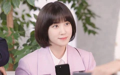 'Tắc kè hoa' của làng phim Hàn là ai?