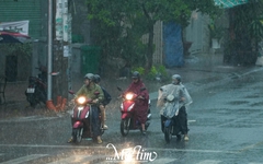 Cảnh báo mưa lớn kèm dông, sét tại TP.HCM