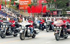 Ngắm dàn mô tô bạc tỉ tham gia diễu hành kỷ niệm 70 năm Giải phóng Hải Phòng
