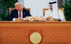 Ông Trump ký nhiều thỏa thuận trị giá ngàn tỉ USD tại Qatar