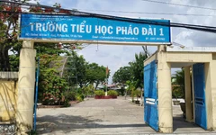 Bị cưỡng chế nhận lại bảo vệ, trường kêu cứu