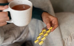 7 loại thuốc không nên uống cùng lúc với cà phê
