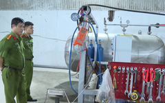 Cận cảnh nhà xưởng của đường dây sản xuất, mua bán 50 tấn ‘khí cười’ vừa bị công an triệt phá