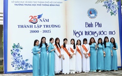 Ấm áp lễ kỷ niệm 25 năm thành lập Trường THPT Bình Phú