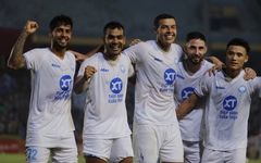Bảng xếp hạng V-League vòng 21: Nam Định chạm một tay vào chức vô địch