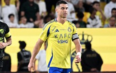 Ronaldo có hành động gây tranh cãi trong trận thua của Al Nassr