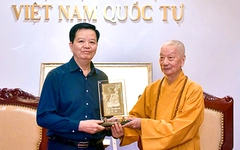 Phó thủ tướng Mai Văn Chính chiêm bái xá lợi Bồ tát Thích Quảng Đức