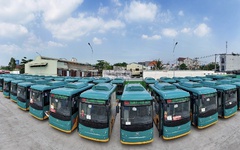 Miễn vé đi 28 tuyến xe buýt ở TP.HCM cho khách thanh toán không tiền mặt ngày 16-6