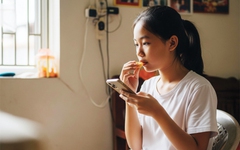 Mùa hè dễ tăng cân quá, gen alpha ăn gì để khỏe, đẹp?