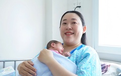 Trao tặng giọt sữa mẹ yêu thương
