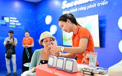 Loa thông báo tiền của Sacombank thu hút tiểu thương tại lễ hội Ting Ting Day 2025