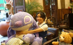 'Vương quốc' gấu bông thu hút giới trẻ đến check-in, chụp ảnh