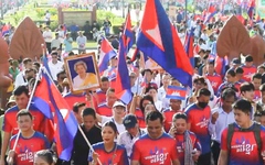 Hàng chục ngàn người Campuchia tuần hành ủng hộ bảo vệ biên giới quốc gia