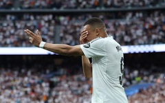 Mbappe nhập viện vì viêm dạ dày
