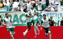 Palmeiras đánh bại Al Ahly sau khi trận đấu bị hoãn 40 phút vì  thời tiết