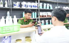 Công an Quảng Trị thu giữ 2,5 tấn mỹ phẩm không rõ nguồn gốc, xuất xứ