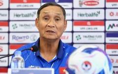 HLV Mai Đức Chung: 'Cầu thủ Việt kiều Nam Mi không đạt chuyên môn'