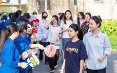 Tuyển sinh lớp 10
