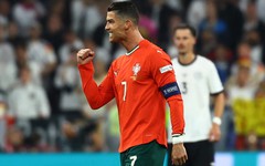Ronaldo toả sáng đưa Bồ Đào Nha vào chung kết Nations League