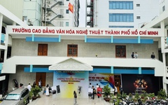 Thuê nhà hát thi tốt nghiệp hơn 100 triệu đồng, sinh viên té ngửa vì trường không đồng ý