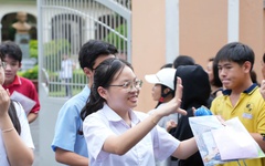 Thí sinh nói đề thi tuyển sinh lớp 10 TP.HCM môn tiếng Anh vừa sức