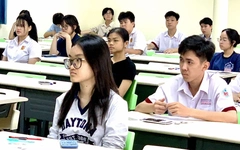 Giám thị mắc lỗi, hội đồng thi đánh giá năng lực xin lỗi thí sinh, không cộng điểm