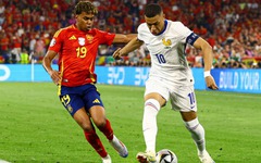 Thống kê chỉ ra Mbappe cứ gặp Yamal là thua