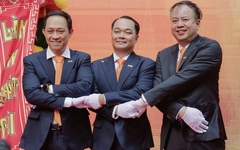 Người Việt ồ ạt mở tài khoản, quỹ ngoại săn mua cổ phần công ty chứng khoán