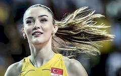 Vì sao nữ VĐV bóng chuyền thường có vẻ ngoài gợi cảm?